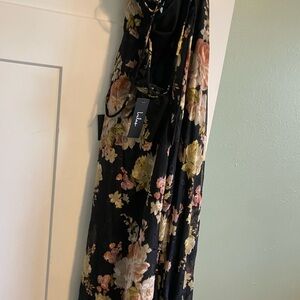 Lulus Favorable Charm Black Floral Jacquard Lace-Up Maxi Dress